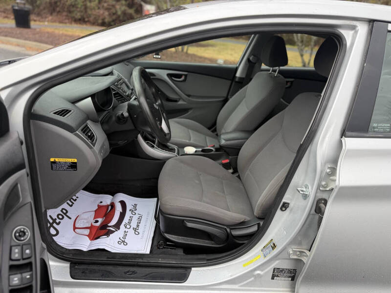 2014 Hyundai Elantra SE