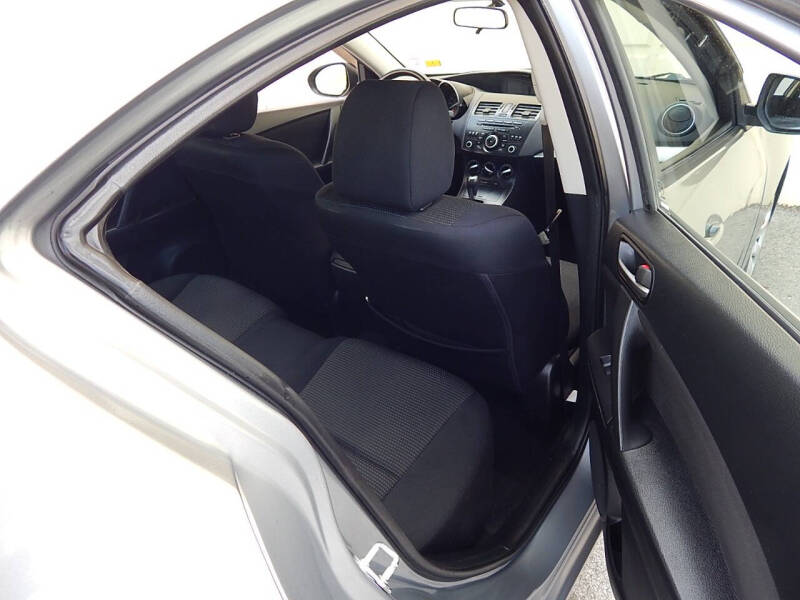 2013 Mazda MAZDA3 i Sport