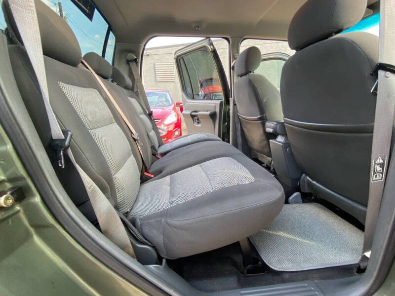 2004 Ford Explorer Sport Trac XLS