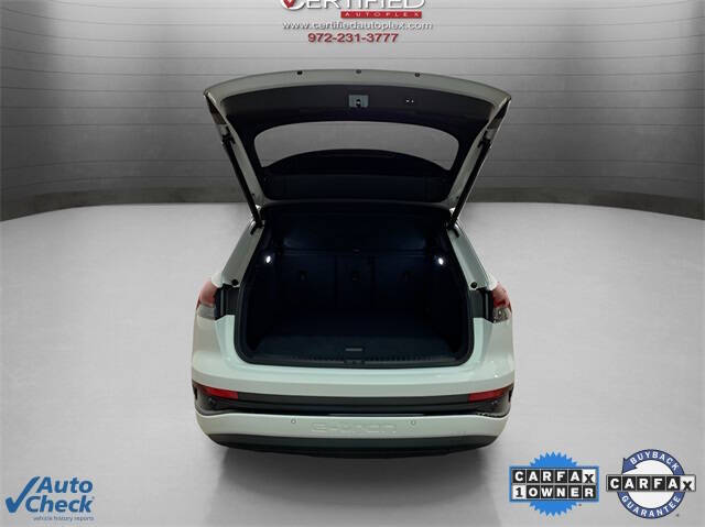 2024 Audi Q4 e-tron quattro Premium Plus 50