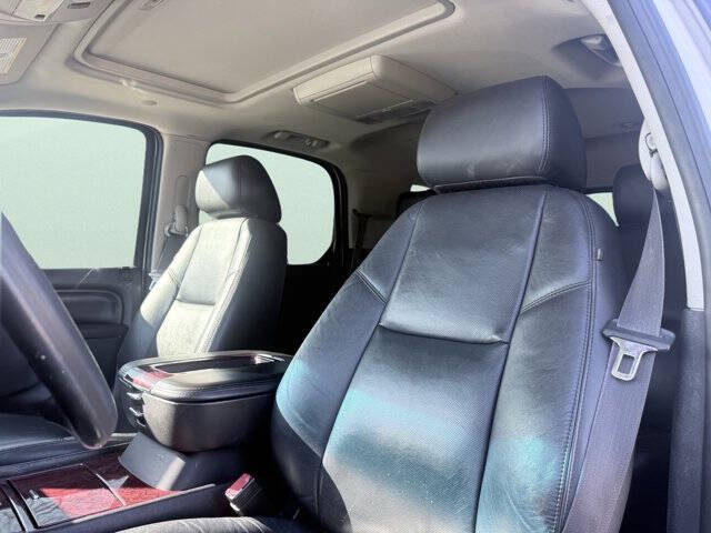 2012 Cadillac Escalade Luxury