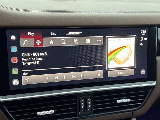 2023 Porsche Cayenne Platinum Edition