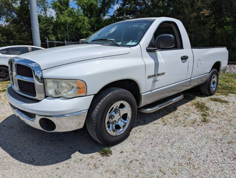 2005 Dodge Ram 1500 for sale at AUTO PROS SALES AND SERVICE in Belleville IL