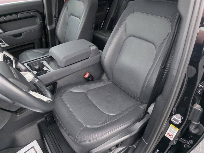 2023 Land Rover Defender 110 X-Dynamic SE