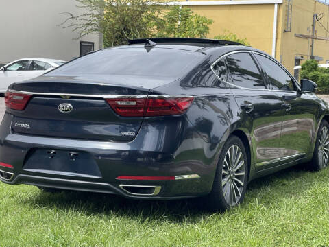 2017 Kia Cadenza Premium
