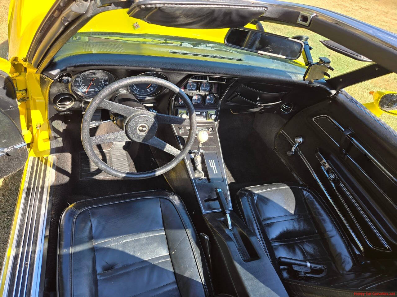 1977 Chevrolet Corvette 23