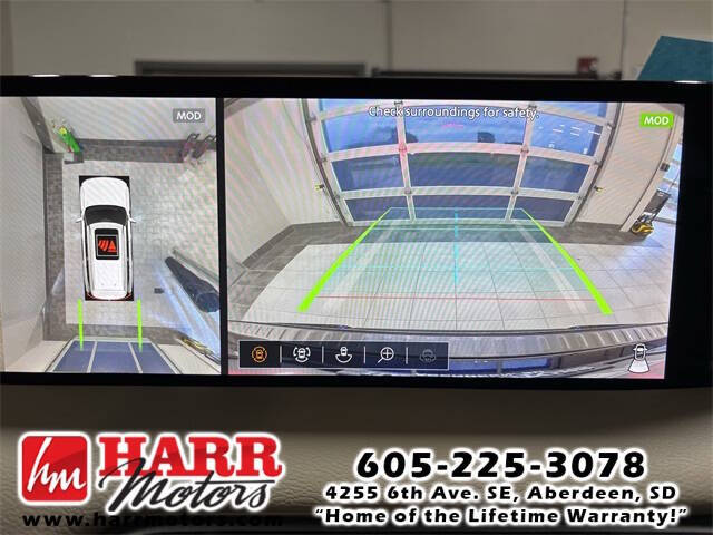 2025 Nissan Armada Platinum