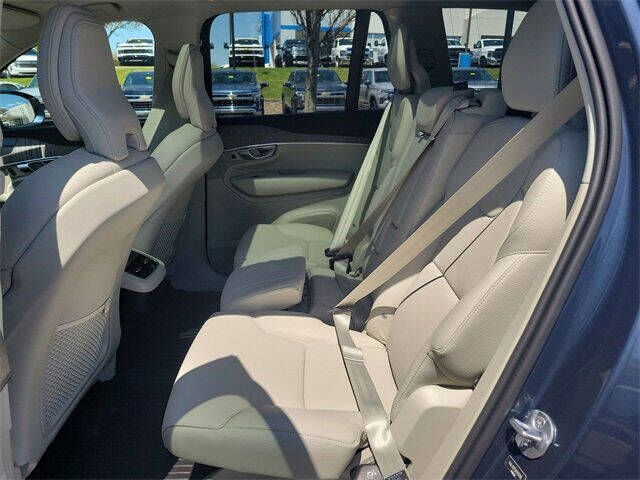 2024 Volvo XC90 B5 Plus Bright Theme