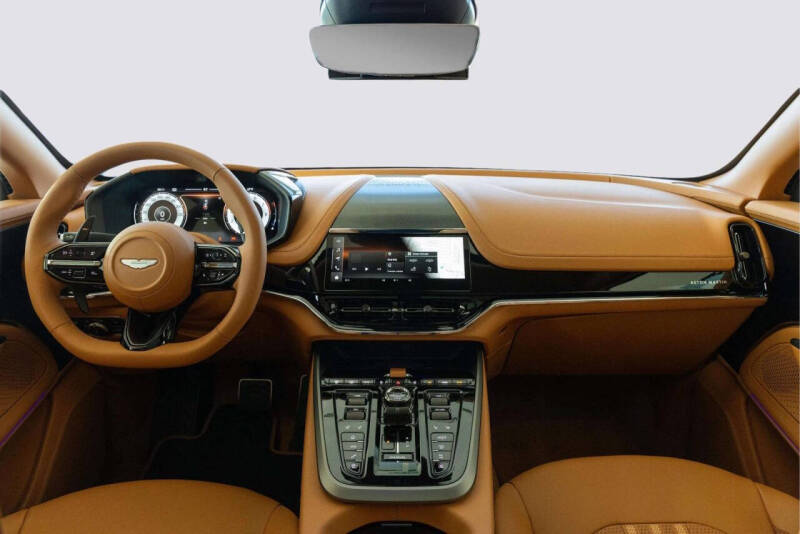 2026 Aston Martin DBX 707