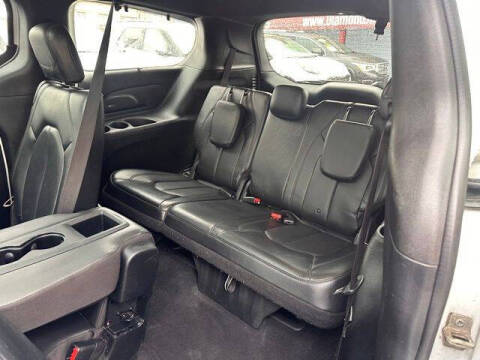 2020 Chrysler Pacifica Touring L Plus