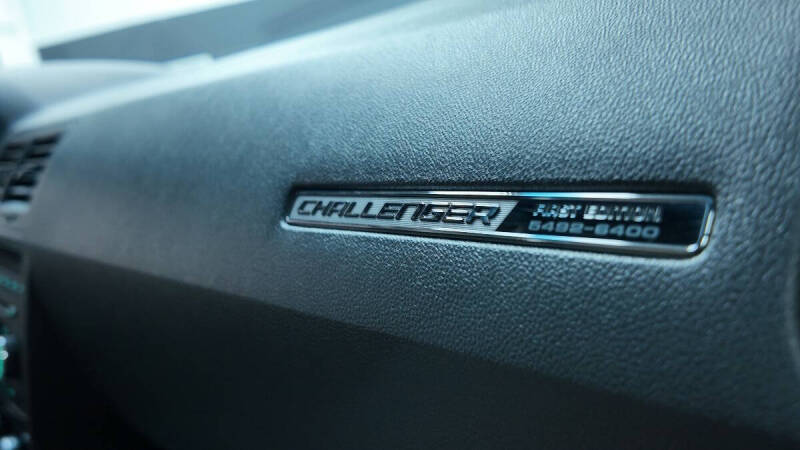 2008 Dodge Challenger SRT8