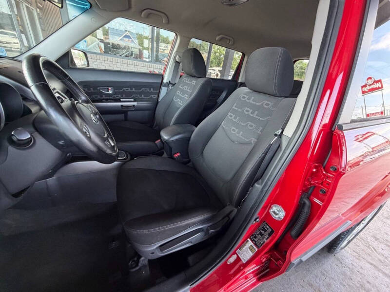 2013 Kia Soul +