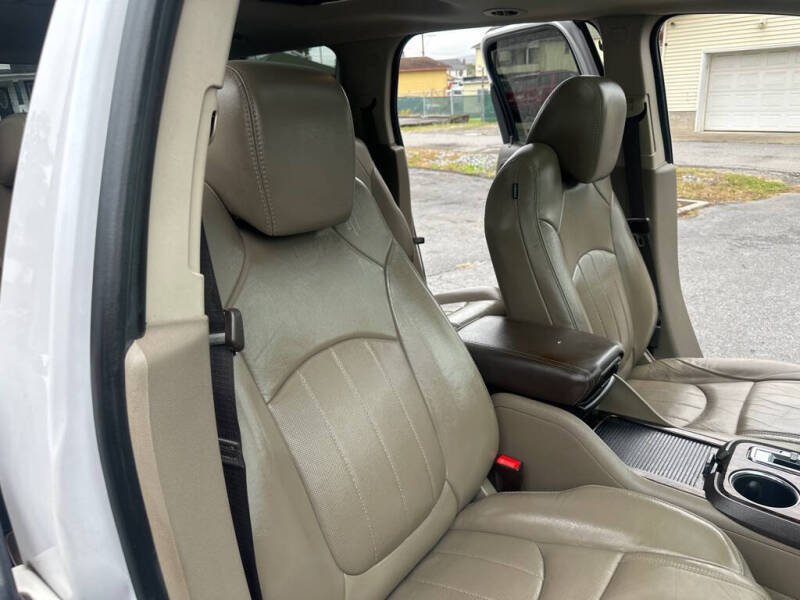 2016 GMC Acadia Denali