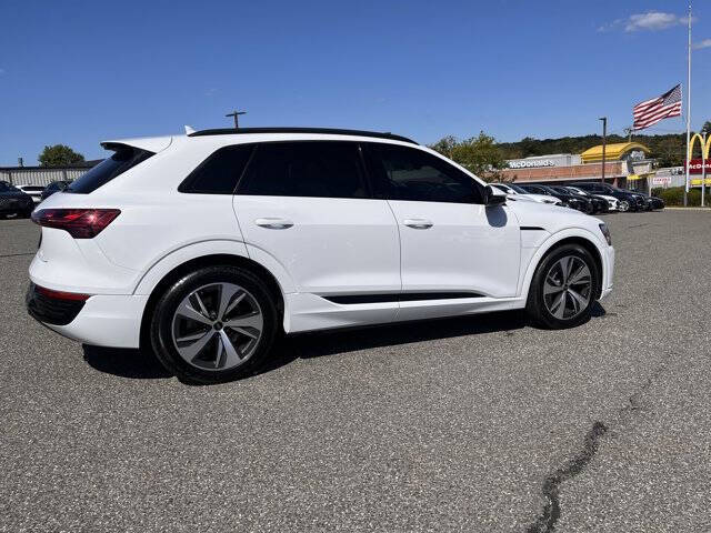 2024 Audi Q8 e-tron quattro Premium