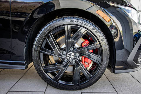 2023 Volkswagen Golf GTI SE