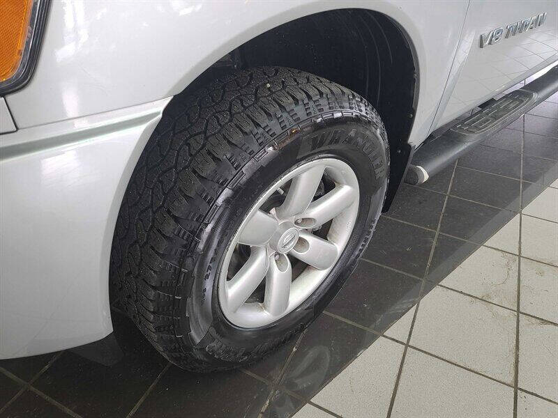 2015 Nissan Titan SV