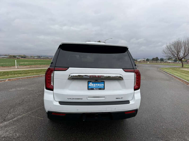 2021 GMC Yukon XL SLT