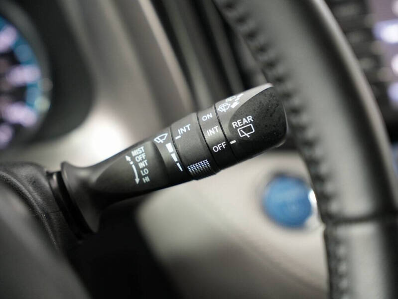 2017 Toyota RAV4 Hybrid XLE