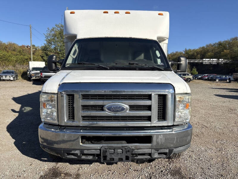 2010 Ford E-Series E-350 SD
