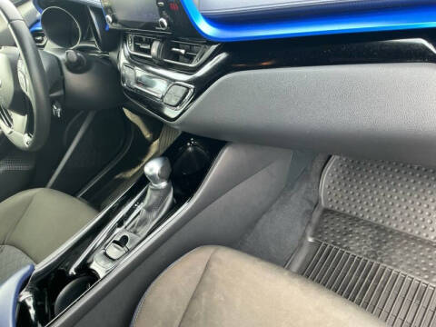 2021 Toyota C-HR XLE