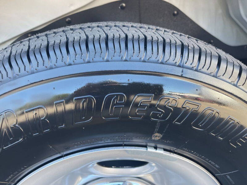 2025 Chevrolet Express 2500