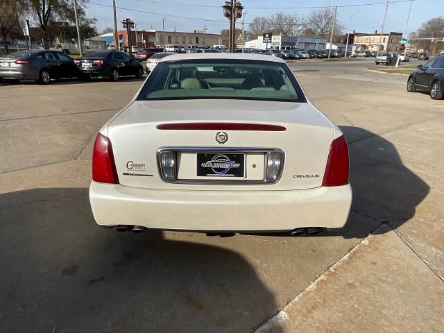 2000 Cadillac DeVille for sale at Auto Connection in Waterloo, IA