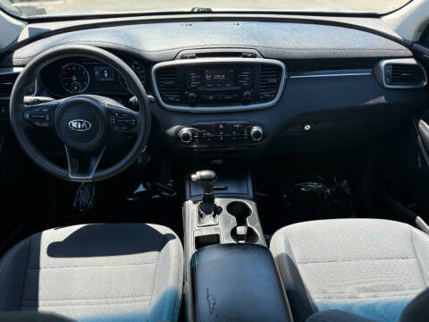 2016 Kia Sorento LX
