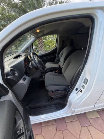 2019 Nissan NV200 SV