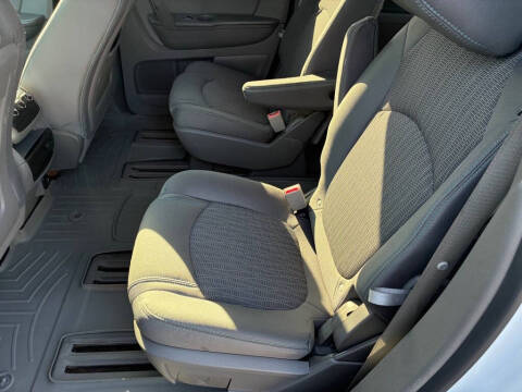 2017 Chevrolet Traverse LT