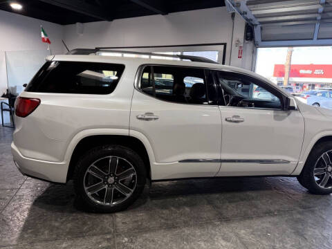 2018 GMC Acadia Denali
