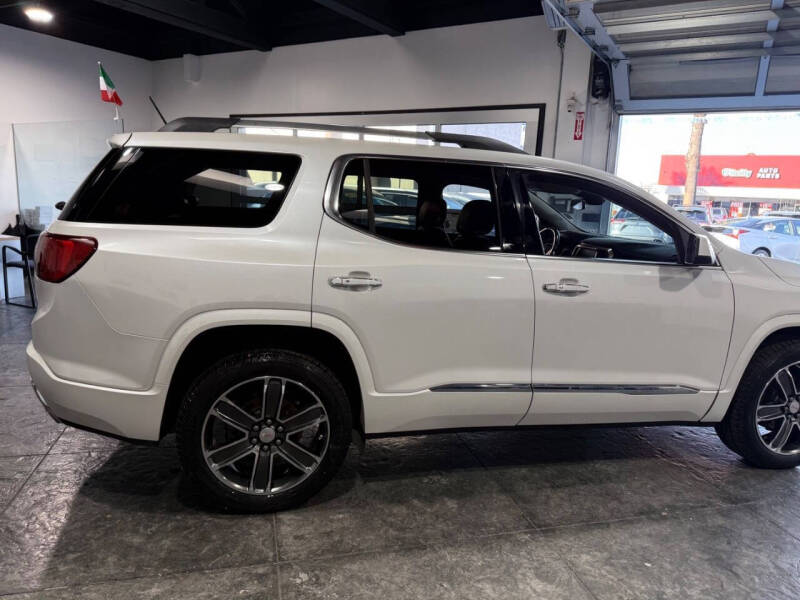 2018 GMC Acadia Denali