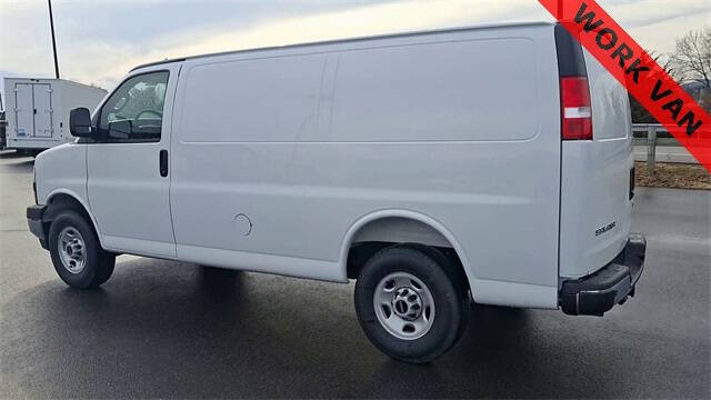 2025 GMC Savana 2500