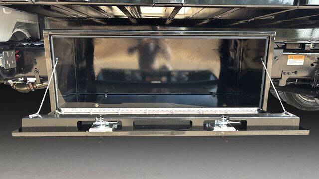 2025 Chevrolet Silverado 6500HD