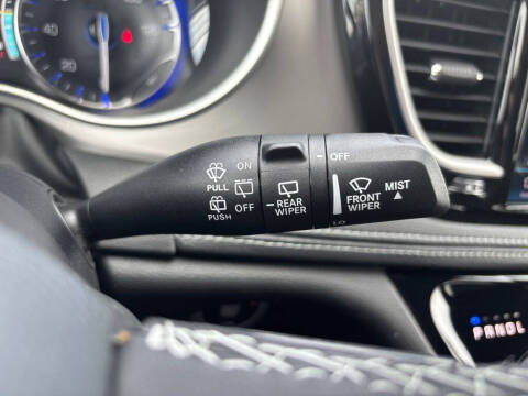 2027 Chrysler Pacifica Limited