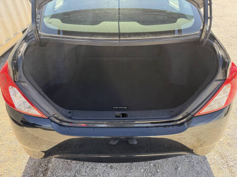 2018 Nissan Versa SV