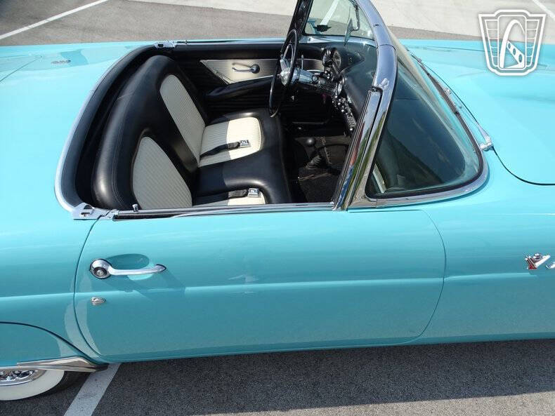 1955 Ford Thunderbird