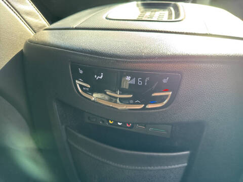 2016 Cadillac Escalade ESV Platinum