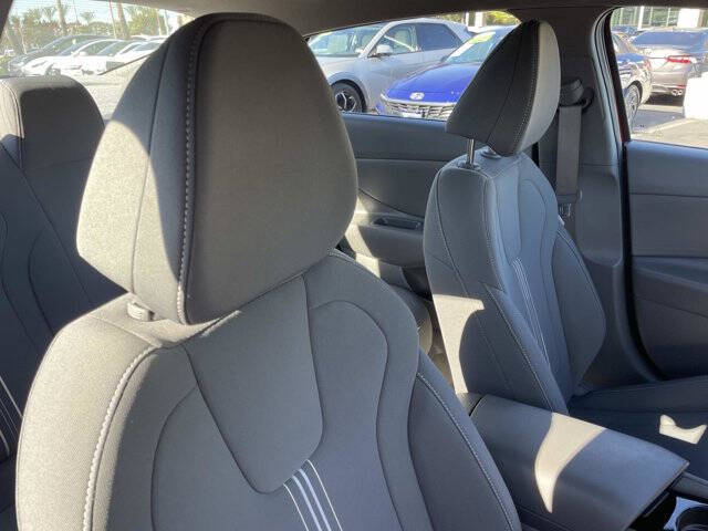 2024 Hyundai Elantra Hybrid Blue