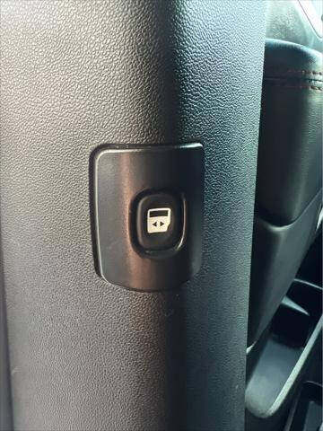 2016 Dodge Grand Caravan  - $15,999