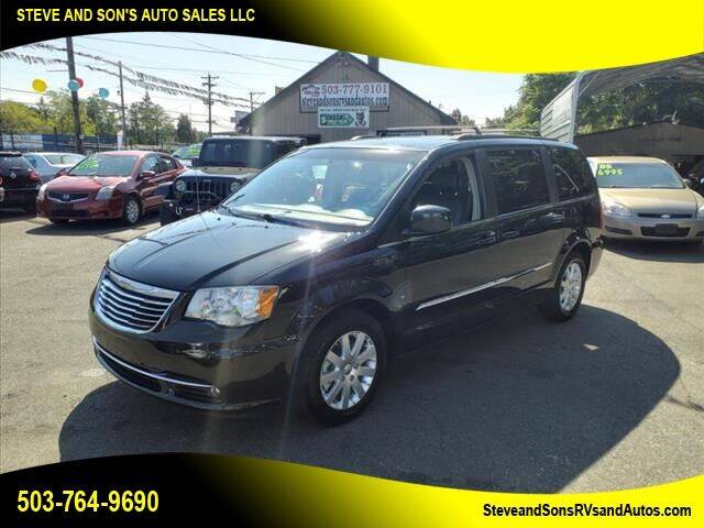 2015 Chrysler Town and Country for sale in Portland, OR