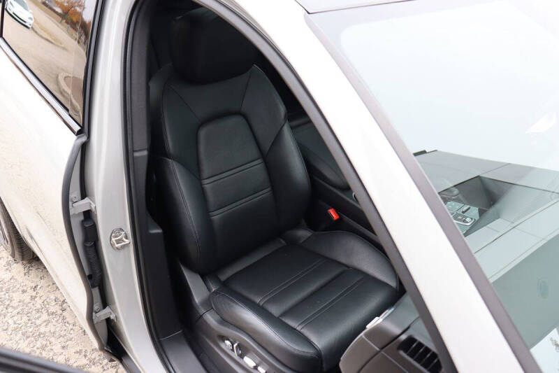 2021 Porsche Cayenne Coupe