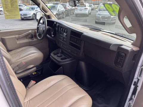 2020 Chevrolet Express 2500