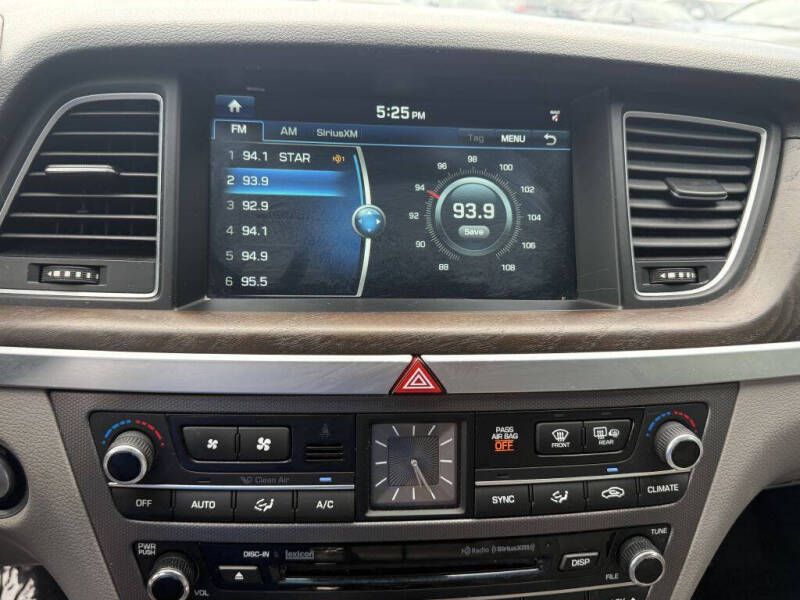 2017 Genesis G80