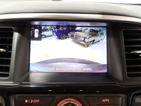 2020 Nissan Pathfinder SV