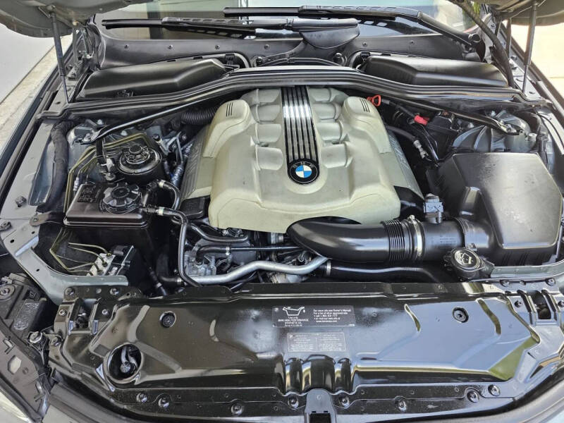 2004 BMW 5 Series 545i