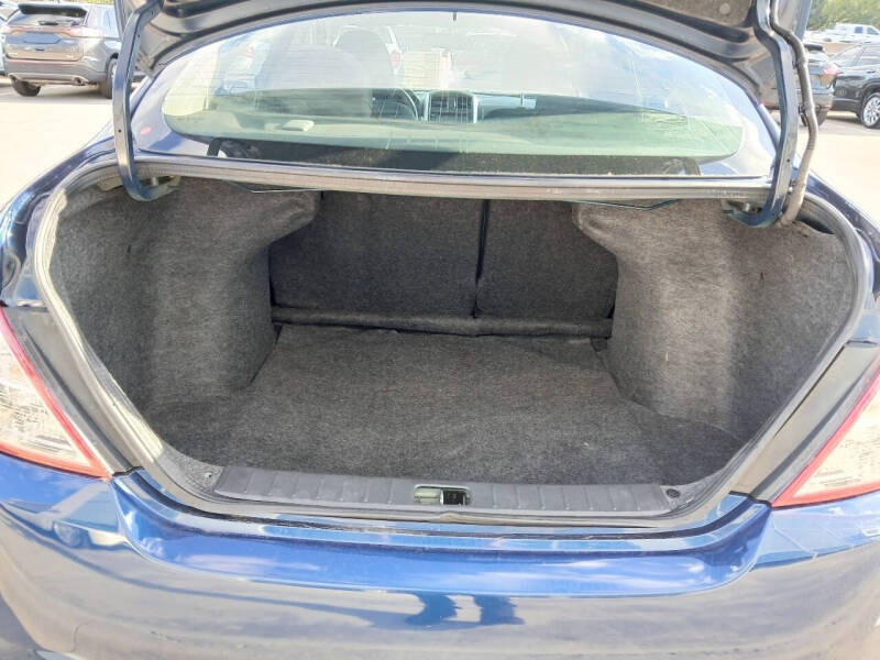 2019 Nissan Versa SV