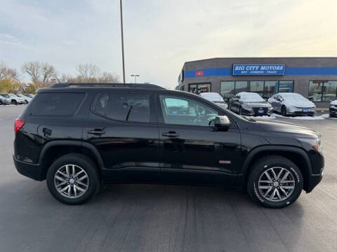 2017 GMC Acadia SLE-2