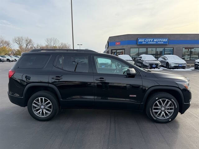 2017 GMC Acadia SLE-2