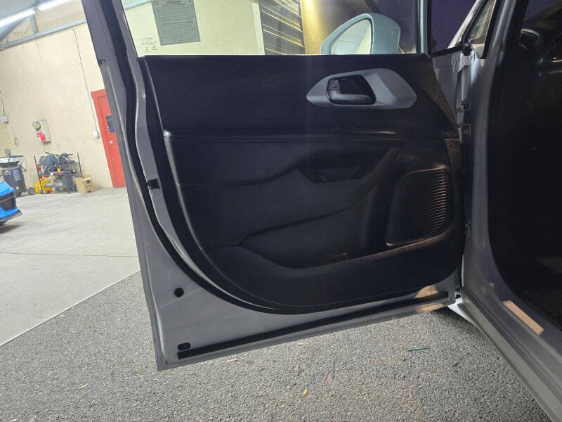 2020 Chrysler Pacifica Touring