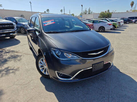 2019 Chrysler Pacifica Touring L